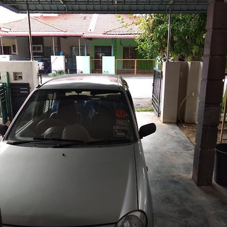 Homestay Amsyarah سيري إسكندر المظهر الخارجي الصورة