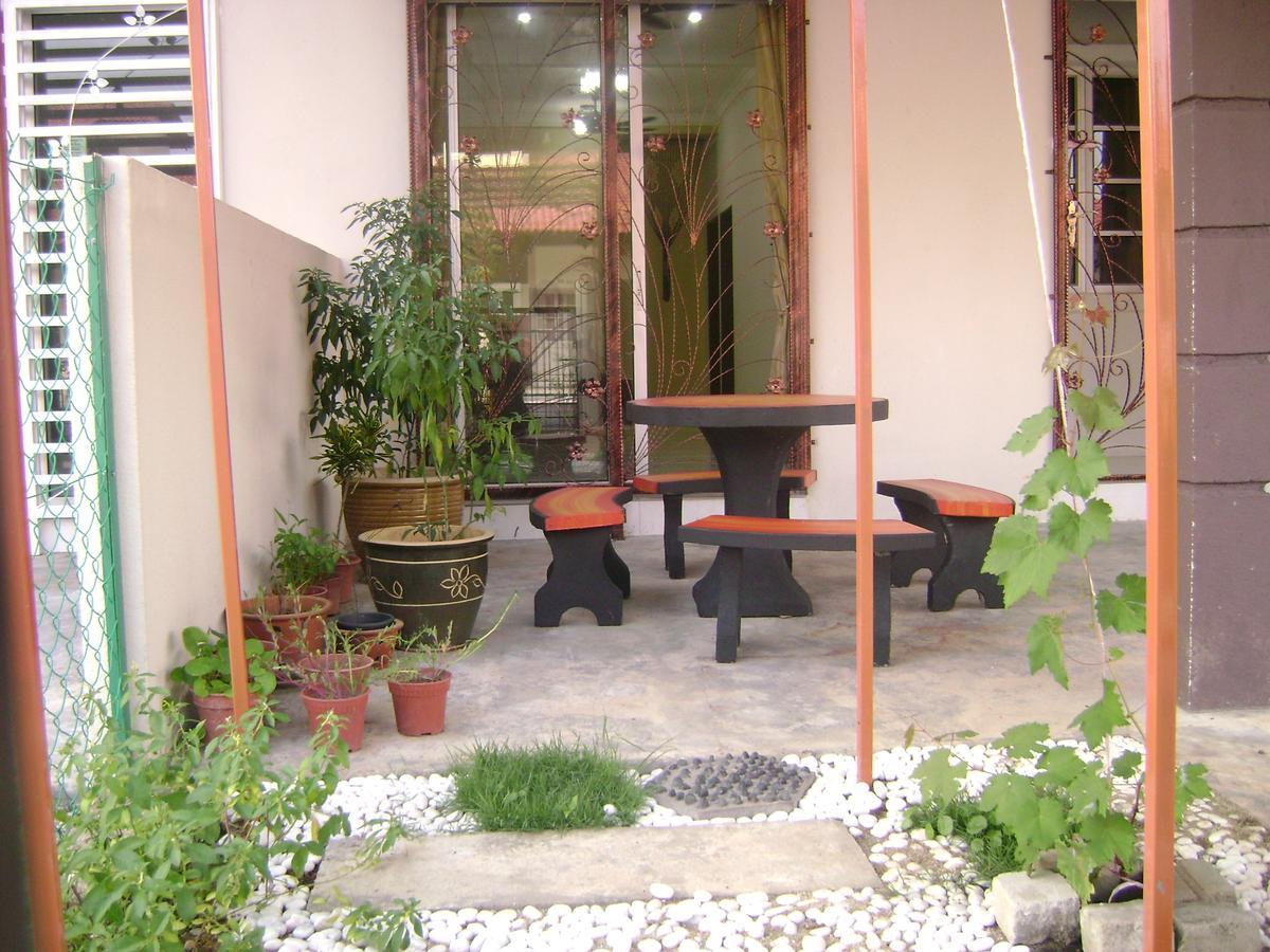Homestay Amsyarah سيري إسكندر المظهر الخارجي الصورة