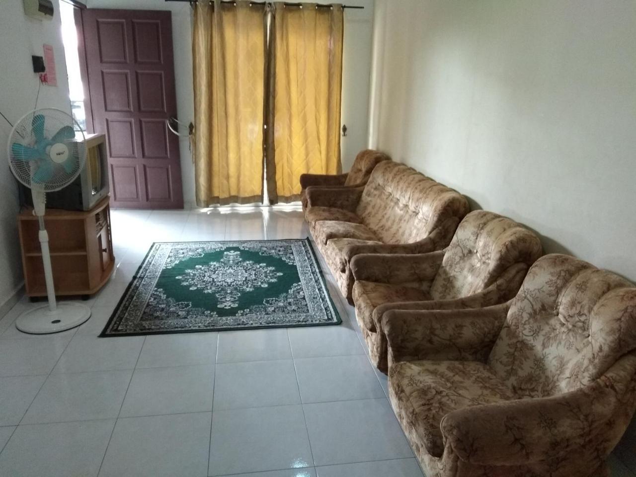 Homestay Amsyarah سيري إسكندر المظهر الخارجي الصورة